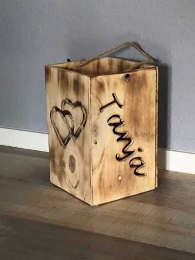 Personalisierte Windlichter